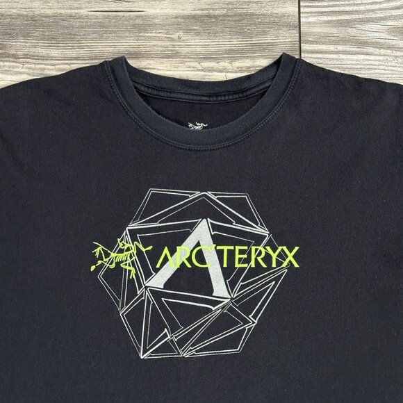Arc’teryx Graphic T Shirt - Picture 2 of 6